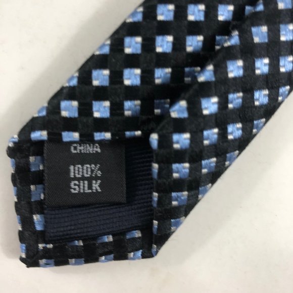 Michael Kors Mens Necktie 100% Silk Blue Black Silver Diamond Pattern 3 1/8"x60" - Picture 5 of 5